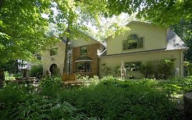 The Roost Bed And Breakfast 3*